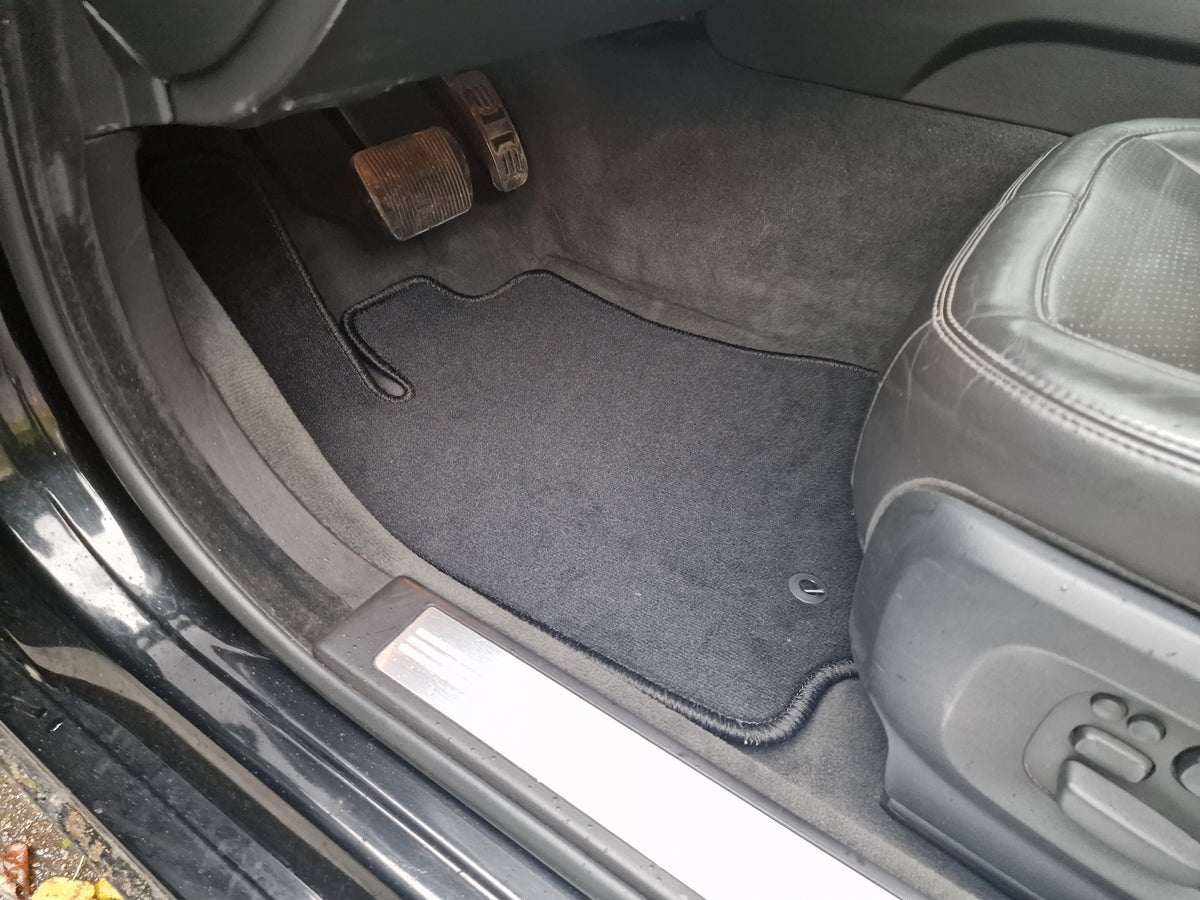 Tailored velour car mats for Jaguar XF X250 (2007-2015)
